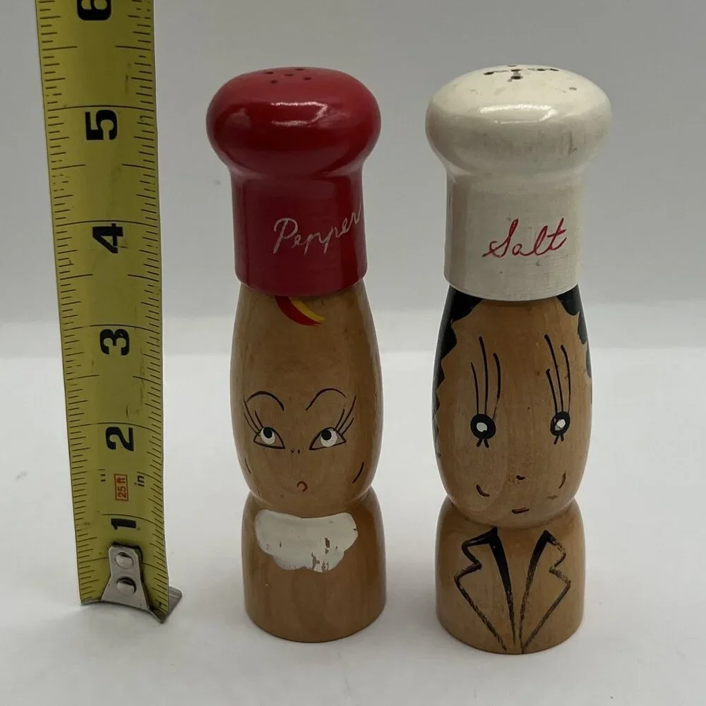 Vintage Retro 60s Kitchen Tall Wooden Novelty Salt Pepper Shakers Set 5.5